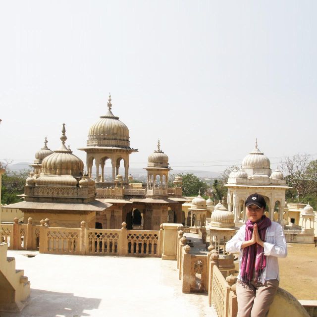 Jaipur: Half-Day Guided Sightseeing Tour with Flower Market - City Palace and Jantar Mantar