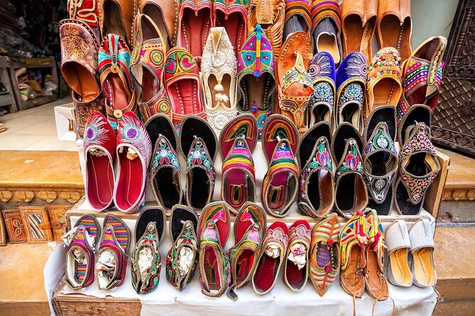 Jaipur Half-Day Shopping Tour with Hand Block Printing Class - Jaipur Blue Pottery Art Centre