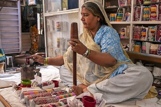 Jaipur Heritage and Old Market Shopping Tour - Johari Bazaar and Jaipur’s famous shopping energy