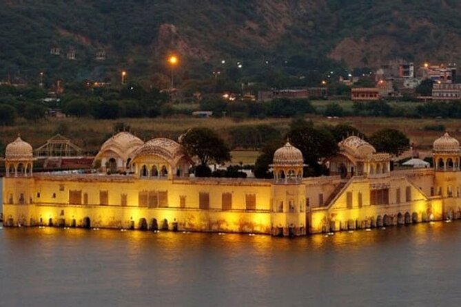 Jaipur in a day - Hawa Mahal and the famous Pink City sights