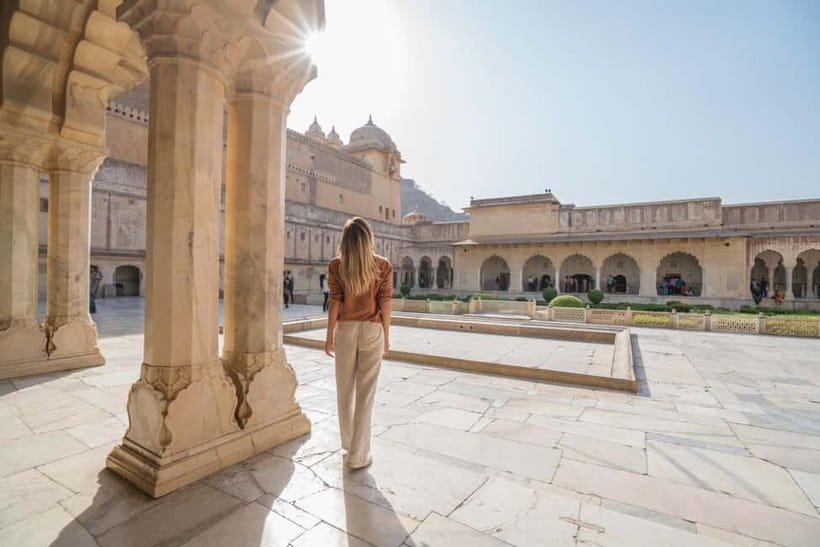 Jaipur: Jaipur & Amber Fort Full or Half-Day Guided Tour - City Palace: a look at royal Jaipur