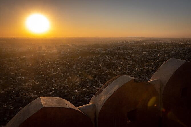 Jaipur Nahargarh Sunset and Night Lights Tour - Why an evening tour works well in Jaipur