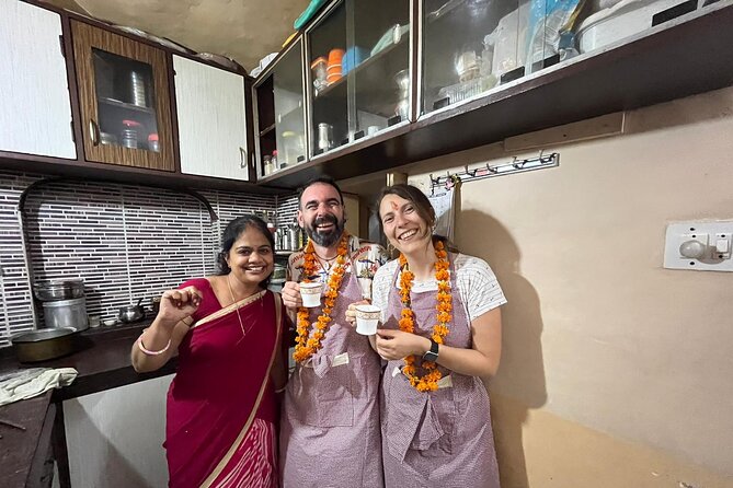 Jaipur Pink City Cooking Class - Rolling chapatis and learning by doing