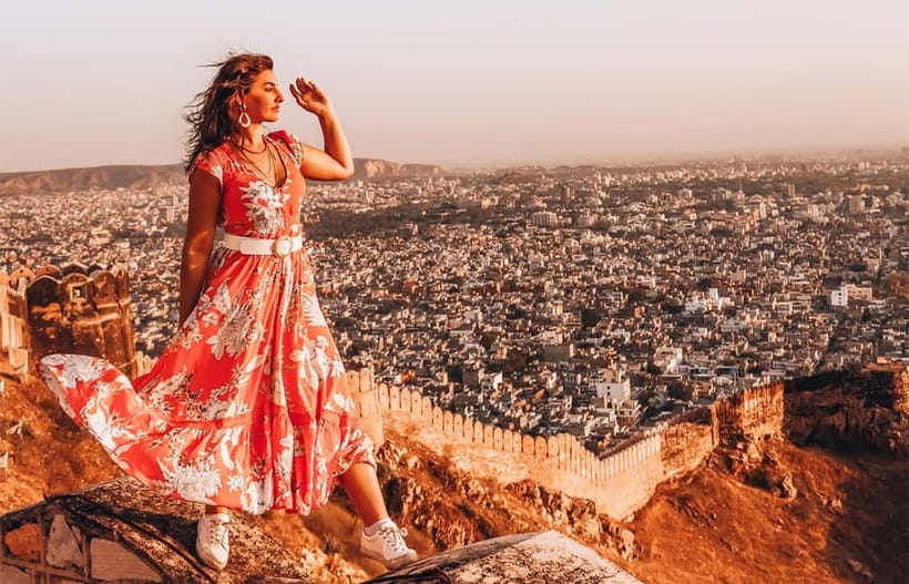 Jaipur: Private Full Day City Sightseeing Tour with Guide - Key details that shape the day