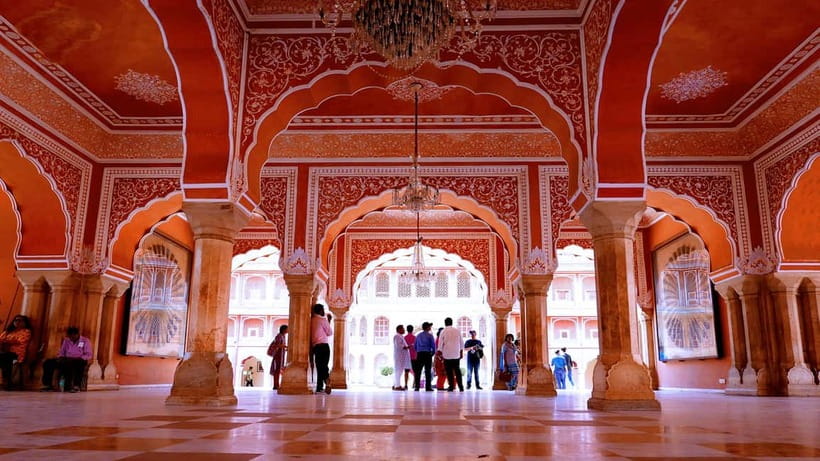 Jaipur: Private Full Day City Sightseeing Tour with Guide - Jantar Mantar: where stone measures the sky