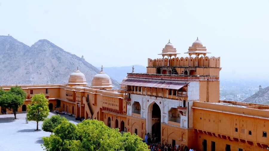 Jaipur: Private Full Day City Sightseeing Tour with Guide - Amber Fort: the day’s grand centerpiece