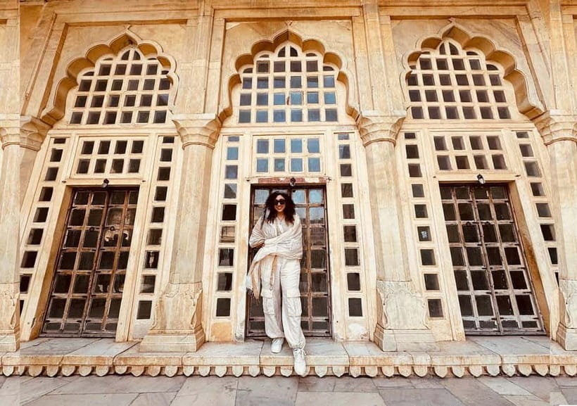 Jaipur: Private Full-Day City Tour By Tuk-Tuk with Pick-Up - Two hours inside the City Palace