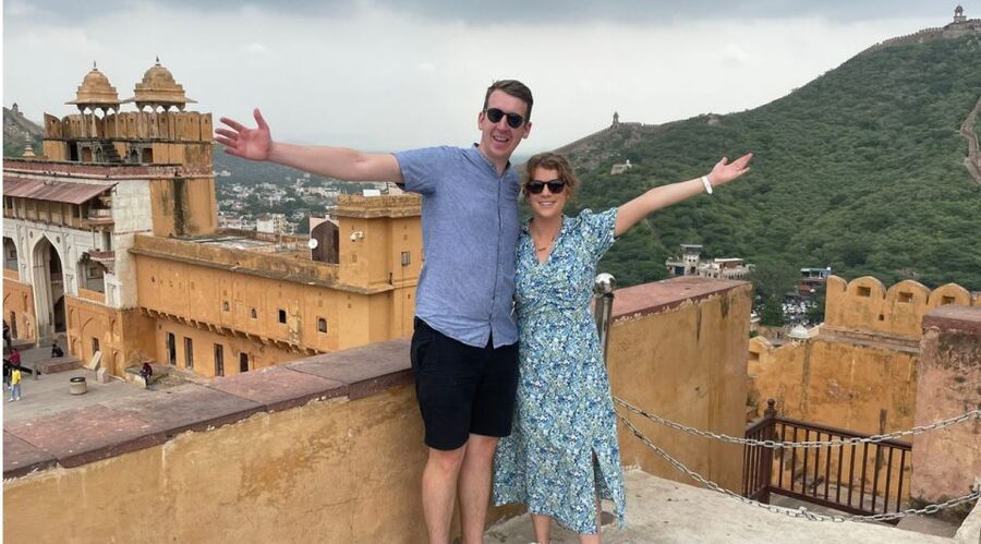 Jaipur: Private Full-Day Guided City Tour - Lunch, local flavors, and a useful break