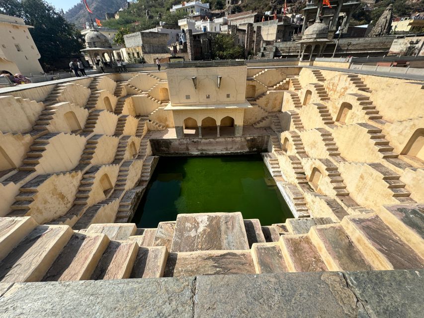 Jaipur: Private Full Day Sightseeing Tour By Car with Guide - Why a private car makes Jaipur easier