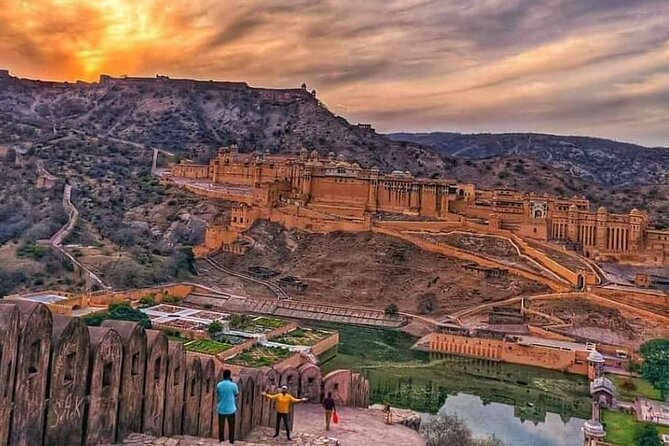 Jaipur: Private Guided Full Day tour Of Jaipur - Amber Fort and Panna Meena ka Kund