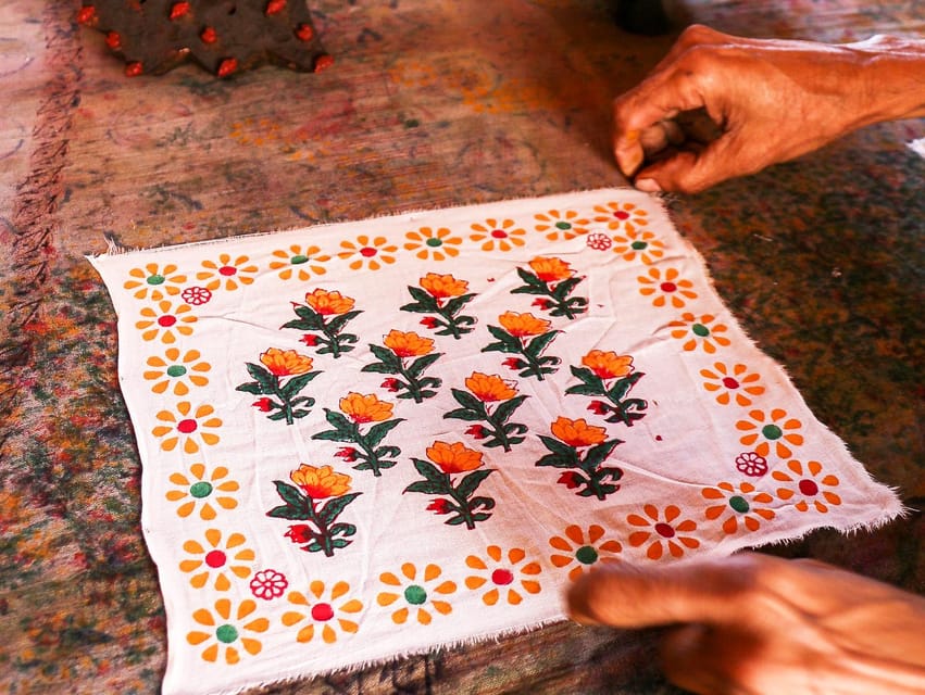 Jaipur: Private Shopping Tour with Block Printing Workshop - The two-hour printing class