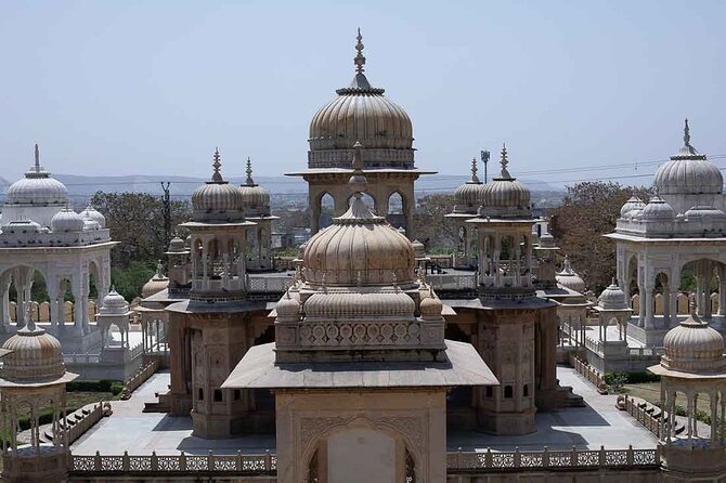 Jaipur Private Sightseeing Full Day Tour By Car and TukTuk - Jal Mahal: a short stop for photographs
