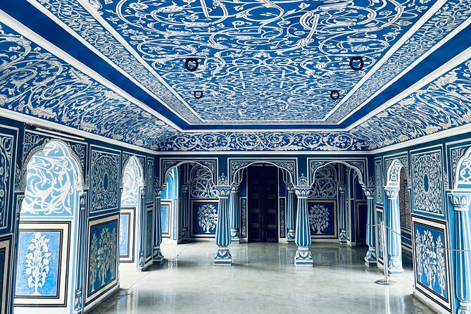 Jaipur Private Sightseeing Tour with Car and Guide - Block Printing Shows Jaipur’s Craft Traditions