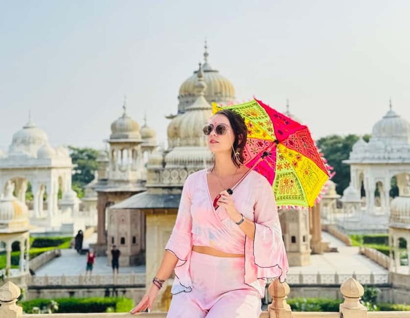 Jaipur: Private Tour for Instagram and Photography Lovers - Hawa Mahal and Jantar Mantar pack history into short stops