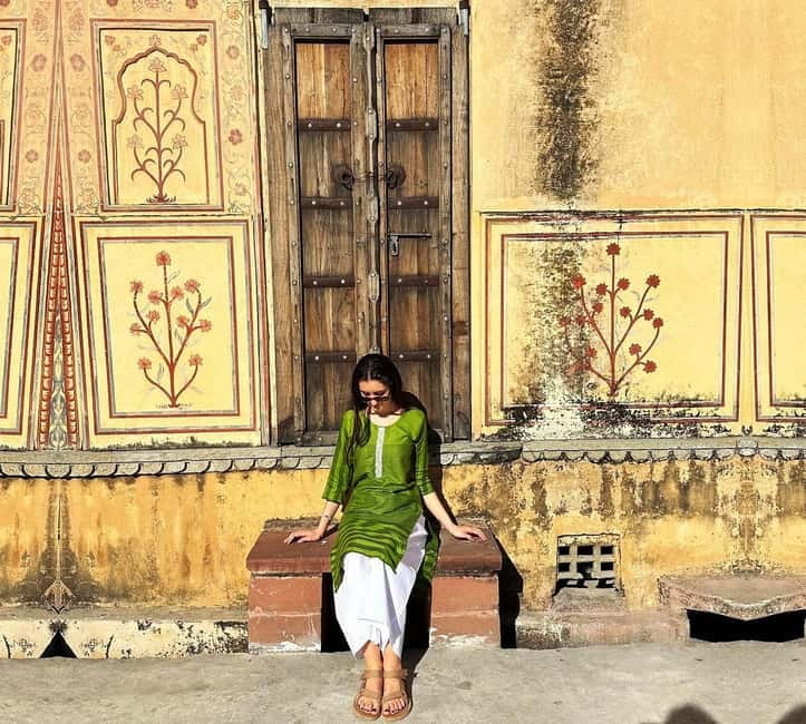Jaipur: Private Tour for Instagram and Photography Lovers - City Palace deserves the longest central-city visit