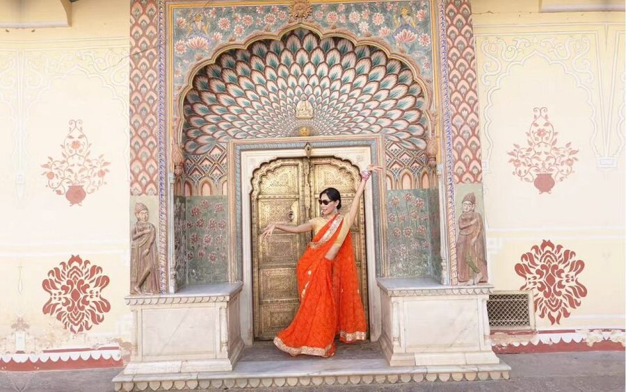 Jaipur: Private Tour for Instagram and Photography Lovers - Panna Meena Stepwell offers the day’s best geometry