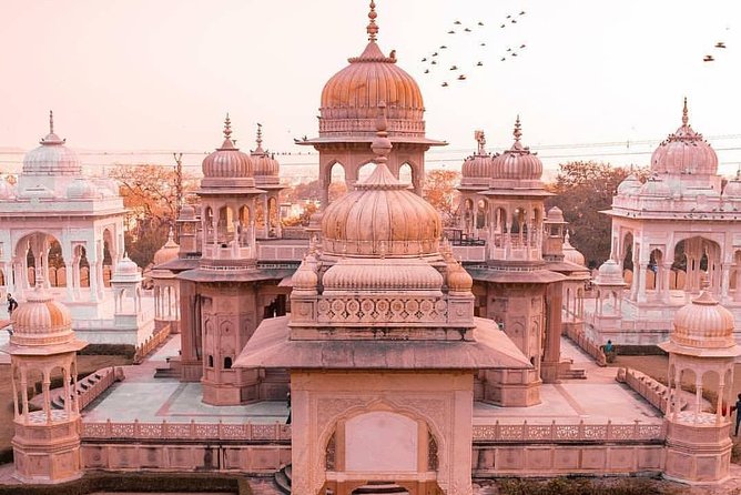 Jaipur Sightseeing - Jagat Shiromani Ji Temple and Panna Meena ka Kund