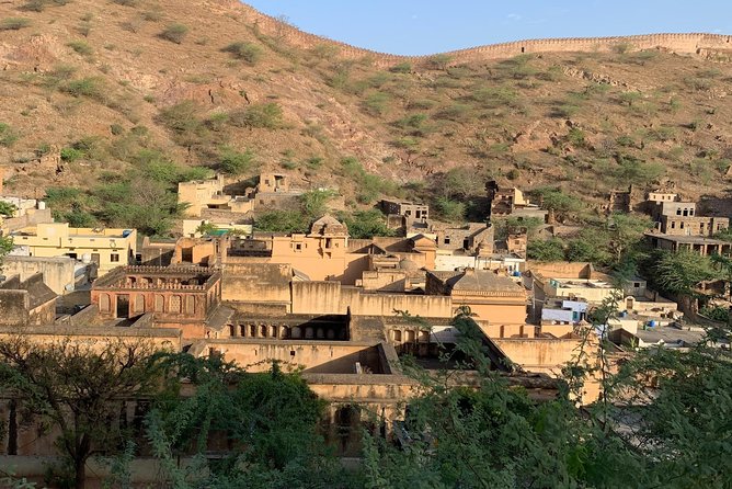 Jaipur Sightseeing By Car, Driver and Guide - Hawa Mahal and the famous pink facade