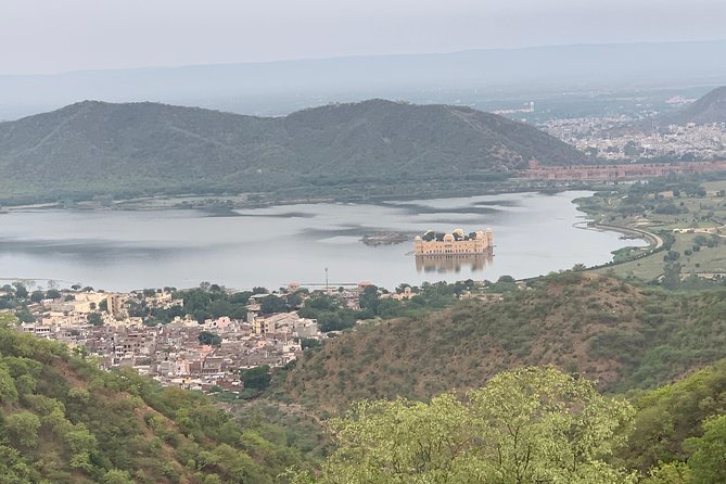 Jaipur Sightseeing By Car, Driver and Guide - What the $60 price really covers