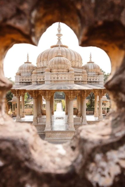 Jaipur sightseeing tour with monkey temple (Galta ji temple) - City Palace and Hawa Mahal