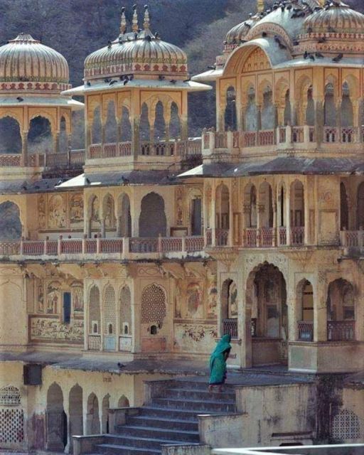 Jaipur sightseeing tour with monkey temple (Galta ji temple) - Jantar Mantar: Science in Stone
