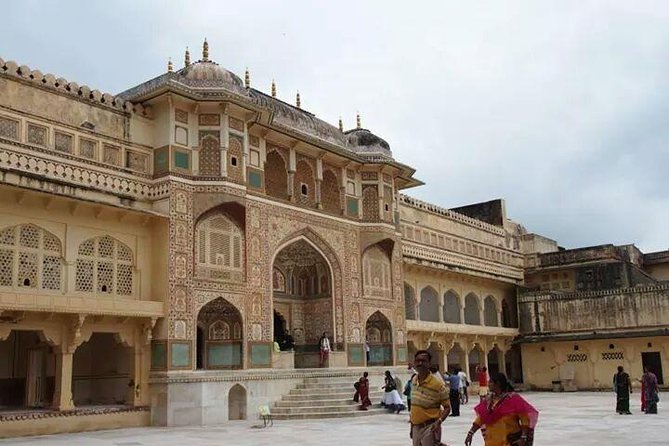 Jaipur Sightseeing Tuk-Tuk Tour - Hawa Mahal is quick but essential