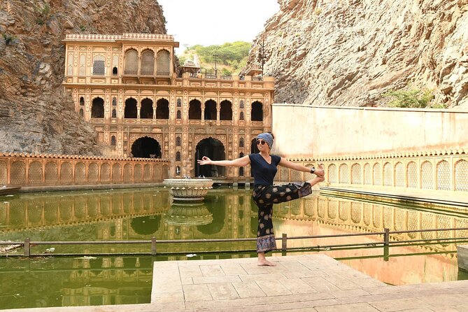 Jaipur Sightseeing - Two Hours Inside Amber Fort