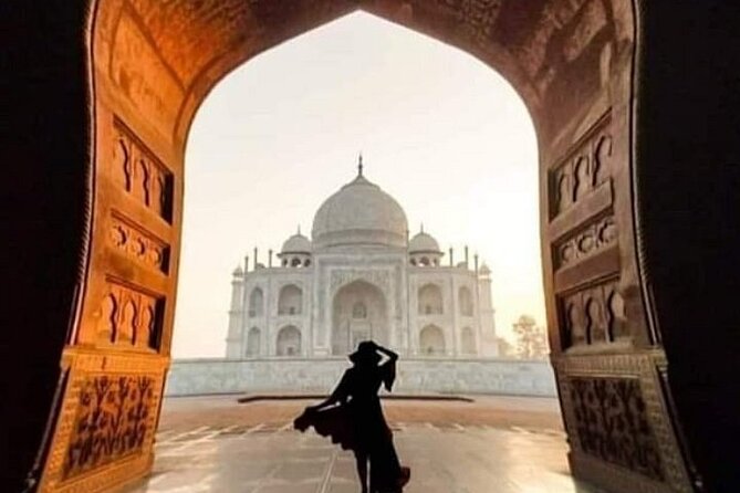 Jaipur to Agra Day Tour Including Taj Mahal and Fatehpur Sikri - The long road from Jaipur to Fatehpur Sikri