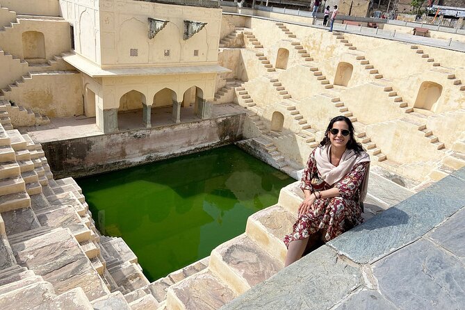 Jaipur Tuk Tuk Sightseeing Tour with Monkey Temple Sunset View - Royal Gaitor offers a quieter royal stop