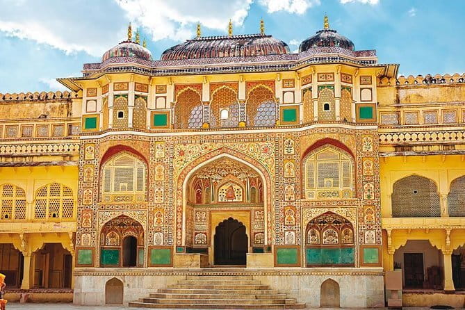 Jaipur Tuktuk Local Sightseeing Day Tour - Panna Meena ka Kund: a long stop in Amer