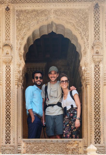 Jaisalmer Heritage Walking Tour With Professional Guide - Nathmal Haveli and the puzzle in the stonework