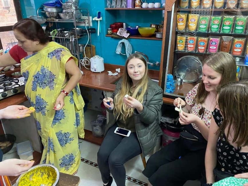 Jodhpur 11 Dishes Cooking Class With REKHA Pick Up & Drop OF - Arriving at Rekha and Rishi’s home