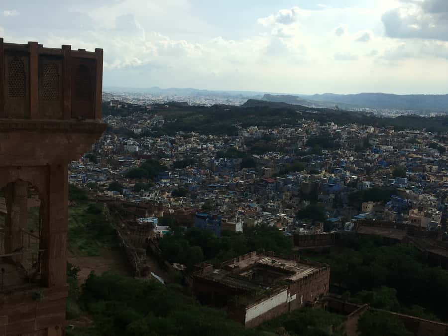 jodhpur blue city walking tour with guide - The tuk-tuk ride to the Clock Tower