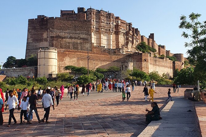 Jodhpur City Tour - Toorji Ka Jhalra: The Clever Water Design