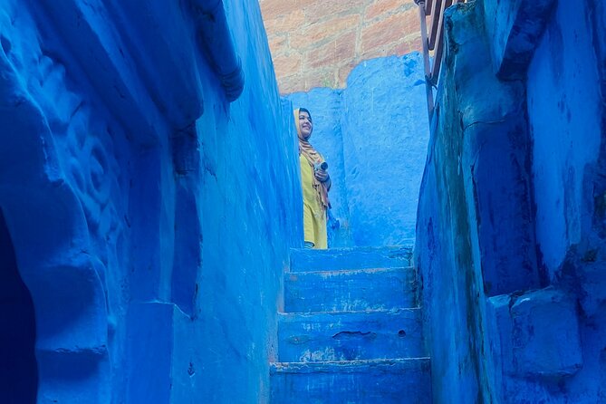 Jodhpur Five science Walking Tour With Local Guide - Tea, water, and samosa keep the extras useful