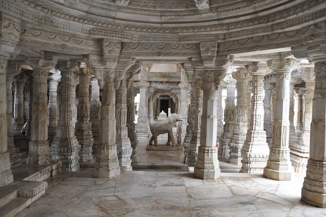 Jodhpur to Udaipur Drop with Stops at Ranakpur and Kumbhalgarh - Leaving Jodhpur in a private air-conditioned car