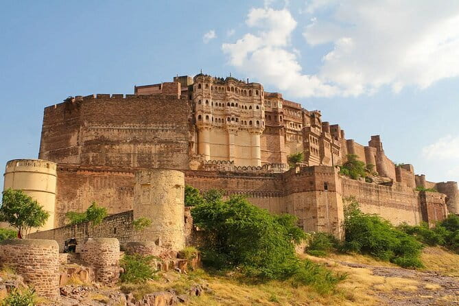 Jodhpur Tour : Fort, Jaswant Thada, Step-Well & Local Bazaar - Clock Tower Market: finish where Jodhpur feels most local