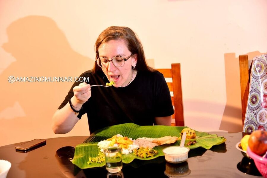 Kerala Traditional village cooking class (Munnar) - Taste the full meal at the family table
