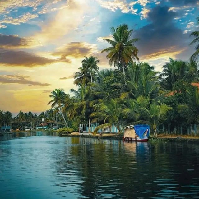 Kochi: Backwater Exploration in Village: Free Pickup & Drop - Eating Sadya in a village setting