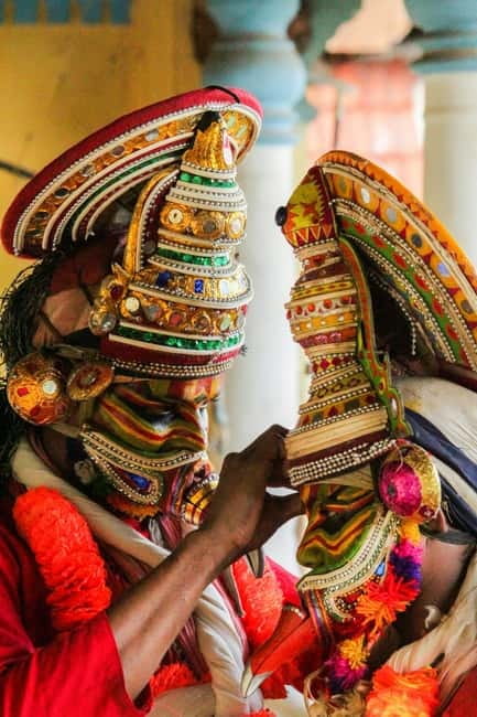Kochi: Kathakali, Theyyam, and Kalaripayattu Evening Show - Theyyam and the power of ritual