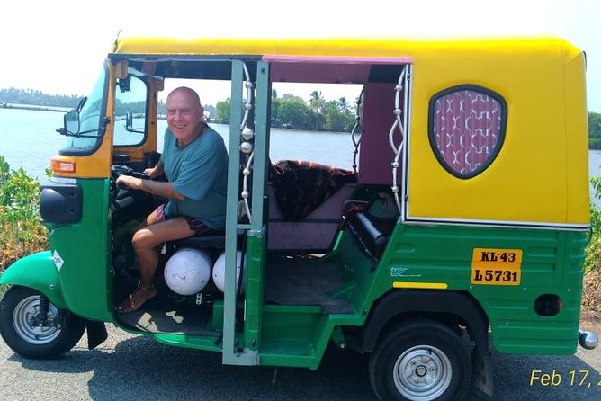 KOCHI LOCAL SIGHTSEEING TUK-TUK Tours - Fort Kochi beach and the waterfront pause