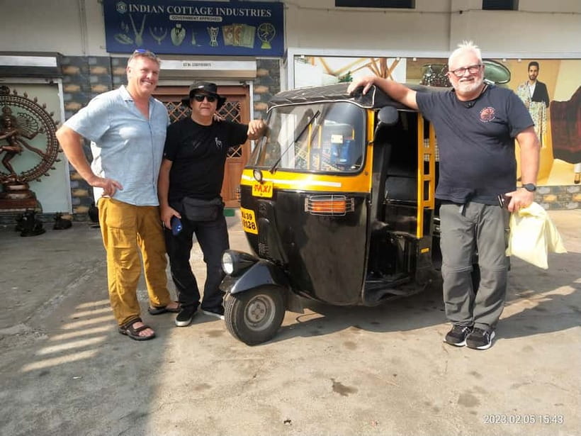 Kochi: Private Tuk-Tuk City Tour with Hotel Pickup - Pickup, traffic, and the four-hour schedule