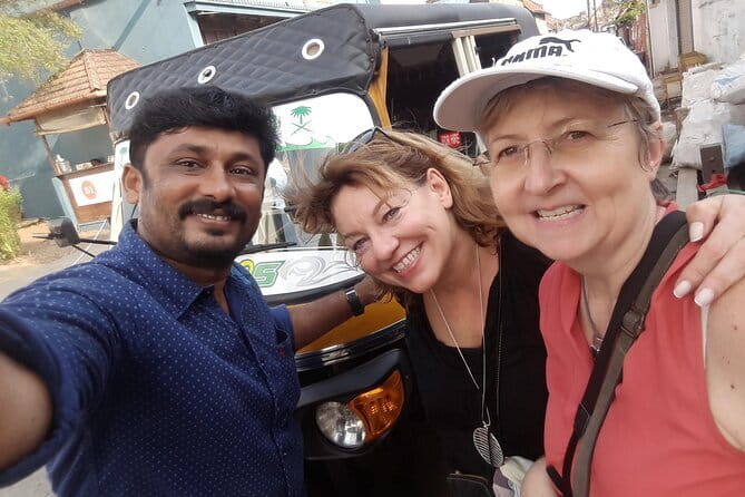 Kochi Tuk-Tuk Sightseeing Tour with Cruise Ship Pickup - Temples in the Mattancherry area