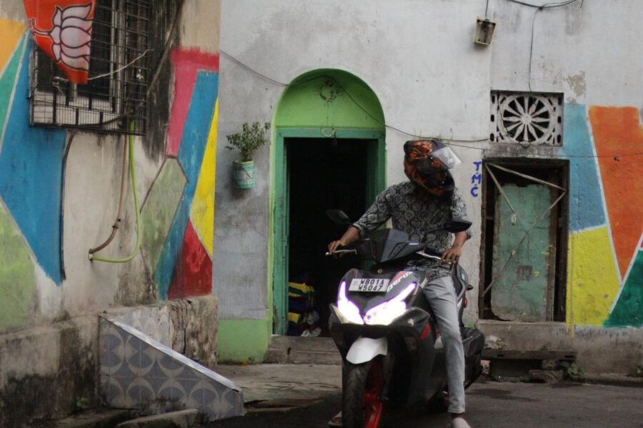 Kolkata: A Sea of Faces and A Thousand Places - College Street and the Indian Coffee House