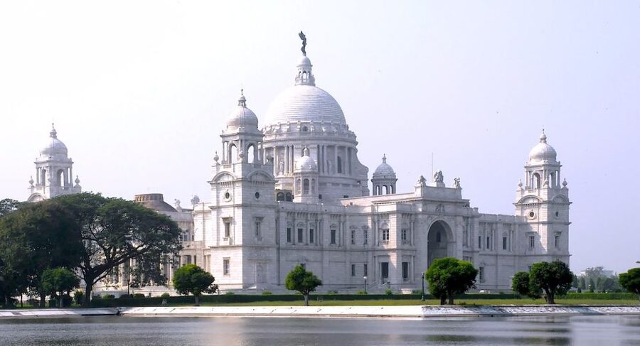 Kolkata: Guided Heritage Walking Tour - The Governor’s House and the machinery of rule