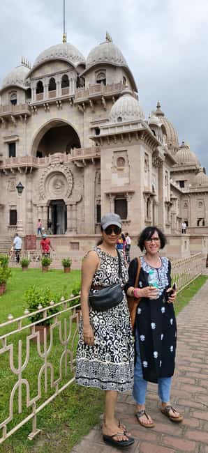Kolkata: Heritage Walk with Boat Ride and local Transport - St. Paul’s Cathedral at 11 AM