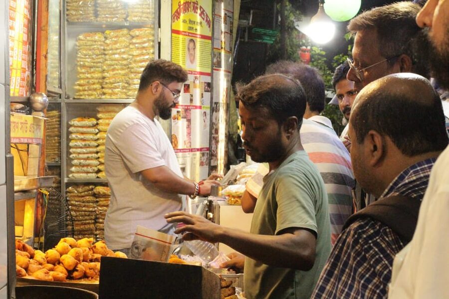 Kolkata Midtown Madness- A Street Food & Nightlife Tour - New Market: four chaat dishes in 45 minutes