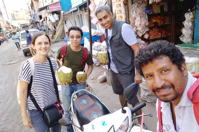 KR Market Photo Walk - More than flowers: fruit, vegetables, and working life