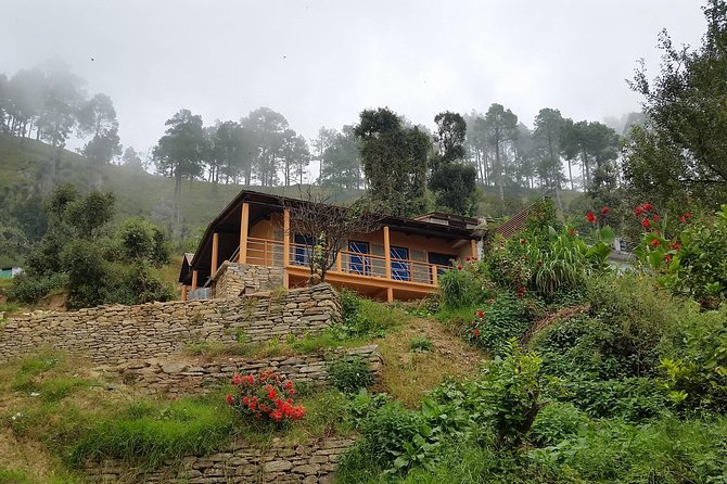 Kumaon/Binsar Sanctuary Walking Holiday - Day 4: A 9.5-kilometer ridge walk to Shaukyathal