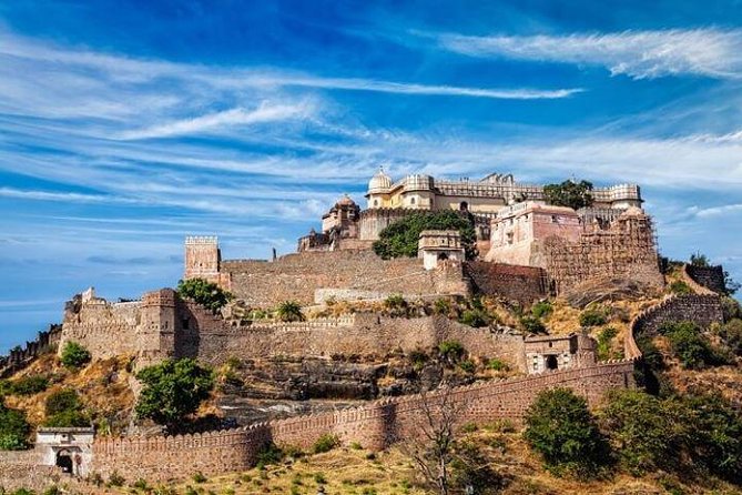 Kumbhalgarh Fort and Jain Temple Full-Day Tour from Jodhpur to Udaipur - Leaving Jodhpur in a private air-conditioned car